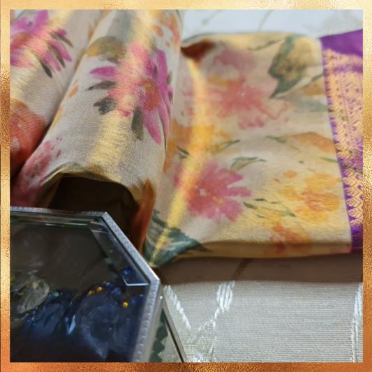 Bridal Kanjivaram golden hue dual tone saree with magenta border & golden zari. Perfect for weddings & festive wear. Handpicked collection at The Saree Mahal